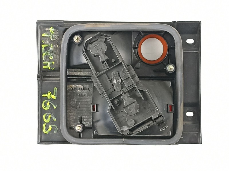 Recambio de piloto porton derecho para volkswagen vento 1.6 g-abu referencia OEM IAM 1H5945108  