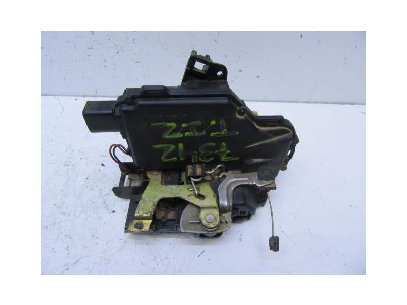 Recambio de cerradura puerta trasera izquierda para skoda octavia i (1u2) 1.9 tdi referencia OEM IAM 3B4839016A  