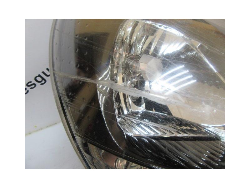 Recambio de faro dcho. : renault kangoo : 1.9 dci /f9q 37 (84,30cv) 4x4 [2006] para renault kangoo 1.9 dci /f9q 37 4x4 referenci