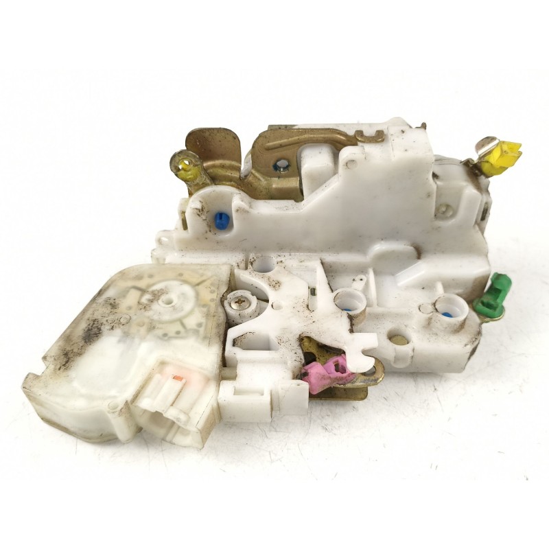 Recambio de cerradura puerta delantera derecha para nissan navara 2.5 td sport referencia OEM IAM 805025P060 805525P013 