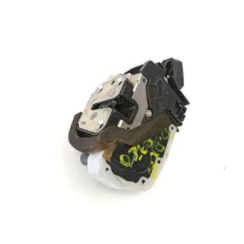 CERRADURA PUERTA DELANTERA DERECHA 805001KA1A 