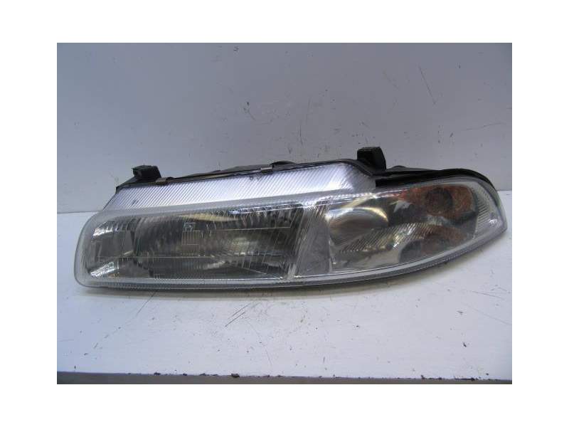 Recambio de faro izquierdo para chrysler stratus 2.0 g referencia OEM IAM 04630153  