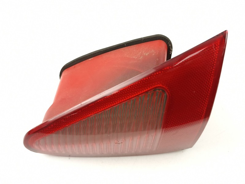 Recambio de piloto porton derecho para alfa romeo 147 1.6 g referencia OEM IAM 46556346 46747825 03321010