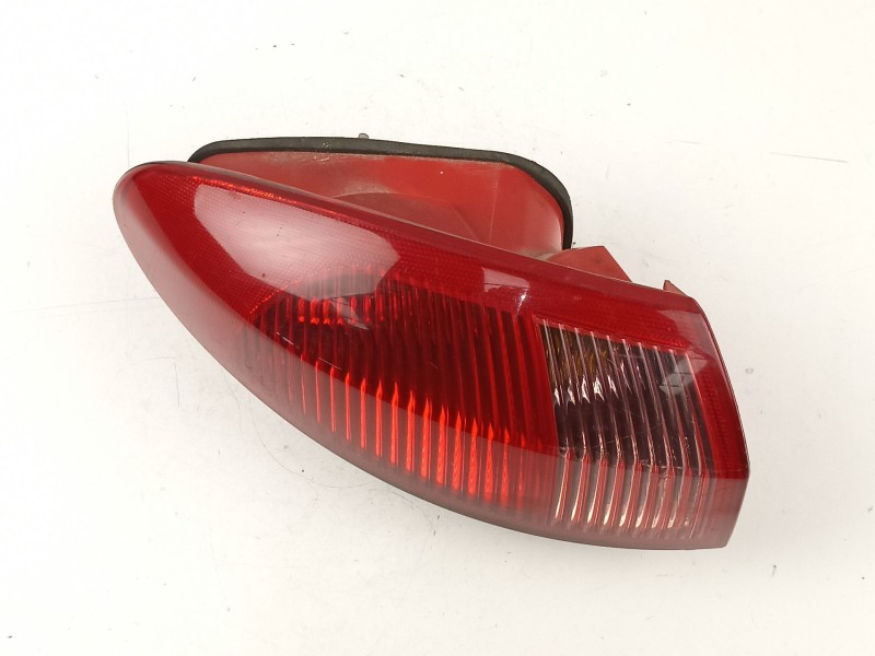 Recambio de piloto trasero izquierdo para alfa romeo 147 1.6 g referencia OEM IAM 46556349 03322010 