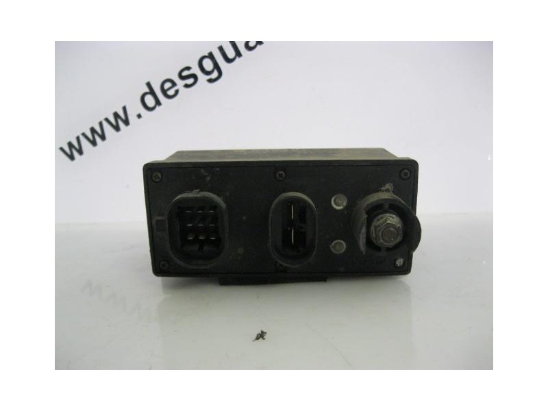 Recambio de caja calentadores : renault 19 : 1.9 d ( f8q ) [1995] para renault 19 1.9 d ( f8q ) referencia OEM IAM 7700856789  