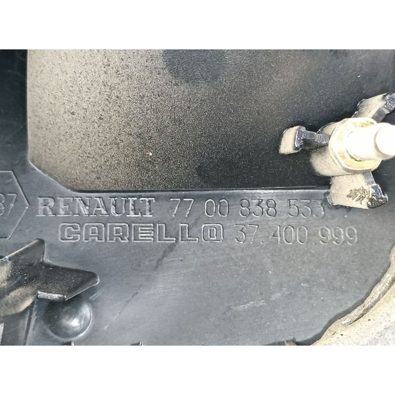 Recambio de piloto porton derecho para renault megane 1.9 td d-f8q referencia OEM IAM 7700838533 37400999 