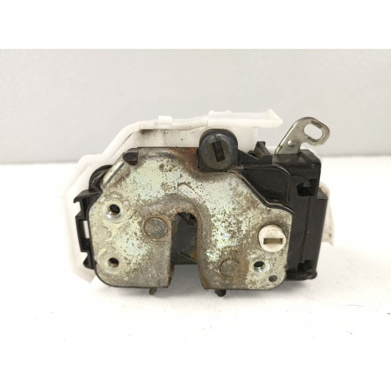 Recambio de cerradura puerta trasera derecha para alfa romeo 159 2.4 tdi /939a9000 4p referencia OEM IAM 50513059  