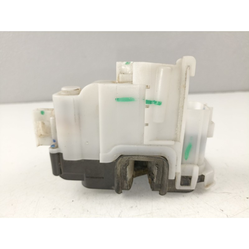 Recambio de cerradura puerta trasera derecha para alfa romeo 159 2.4 tdi /939a9000 4p referencia OEM IAM 50513059  