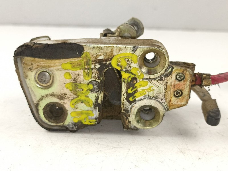 Recambio de cerradura puerta trasera derecha para tata safari 1.9 d referencia OEM IAM   