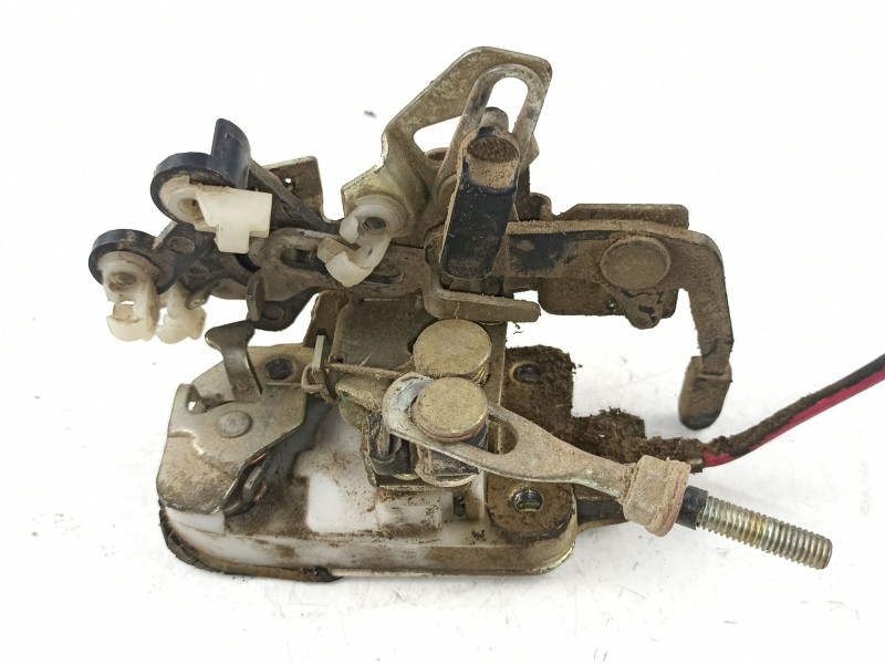 Recambio de cerradura puerta trasera derecha para tata safari 1.9 d referencia OEM IAM   