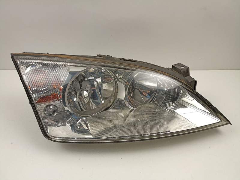 Recambio de faro derecho para ford mondeo iii sedán (b4y) 2.0 tdci referencia OEM IAM 1S7113005SE  