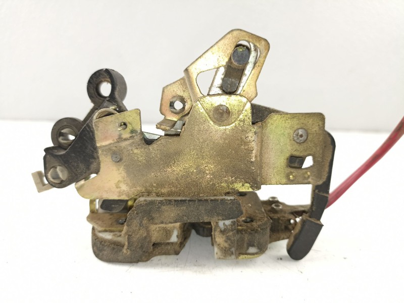 Recambio de cerradura puerta trasera izquierda para tata safari 1.9 d referencia OEM IAM   