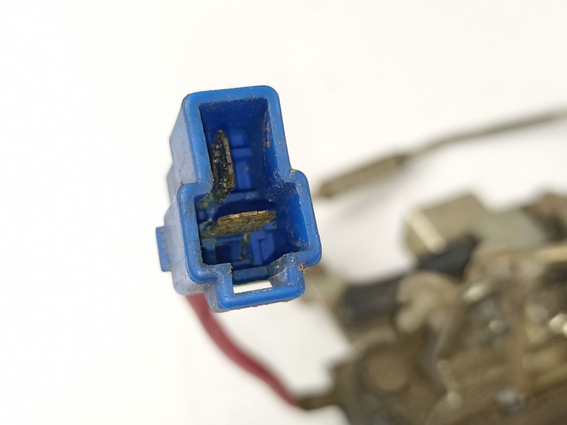 Recambio de cerradura puerta delantera derecha para tata safari 1.9 d referencia OEM IAM   