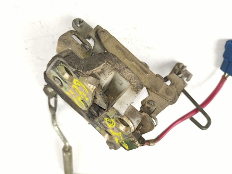 Recambio de cerradura puerta delantera izquierda para tata safari 1.9 d referencia OEM IAM S6B03  