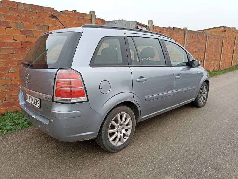 opel zafira del año 2006