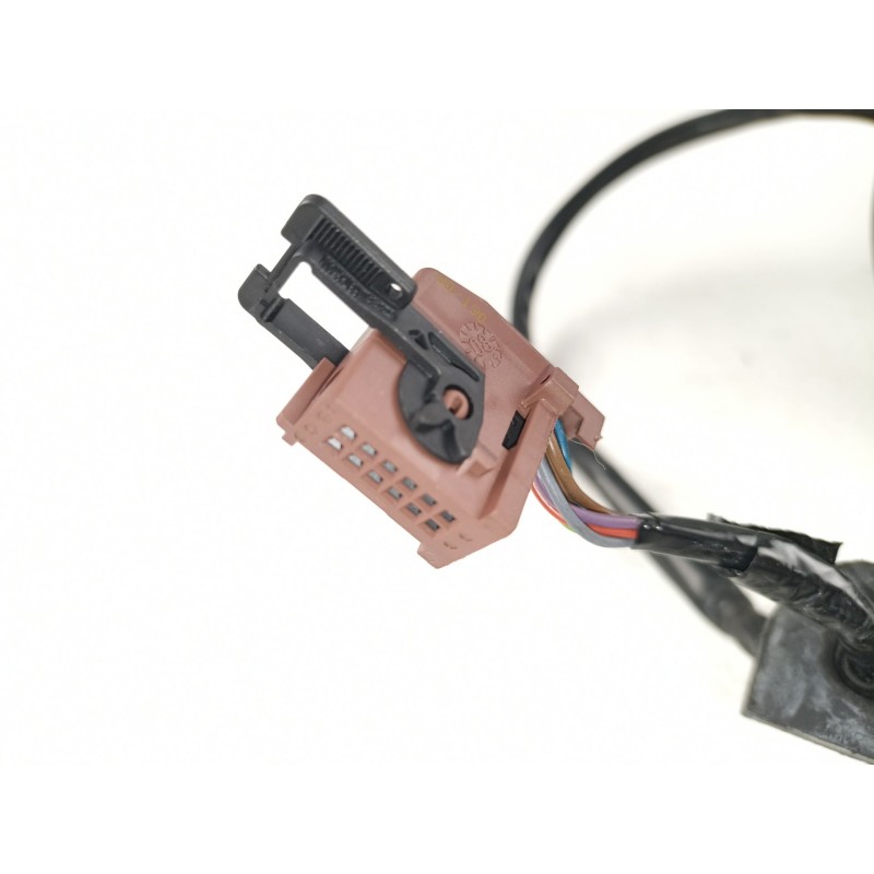 Recambio de retrovisor izquierdo para peugeot 407 sw 2.0 hdi d-rhr 6velocidades referencia OEM IAM 8149VG  