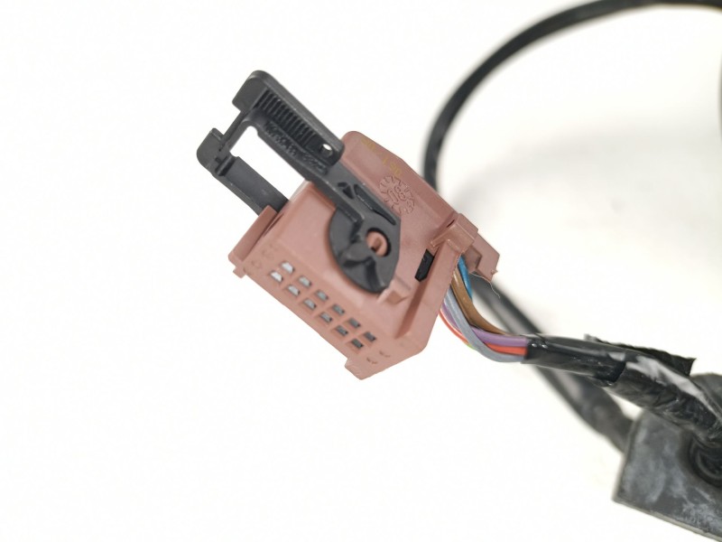 Recambio de retrovisor izquierdo para peugeot 407 sw 2.0 hdi d-rhr 6velocidades referencia OEM IAM 8149VG  