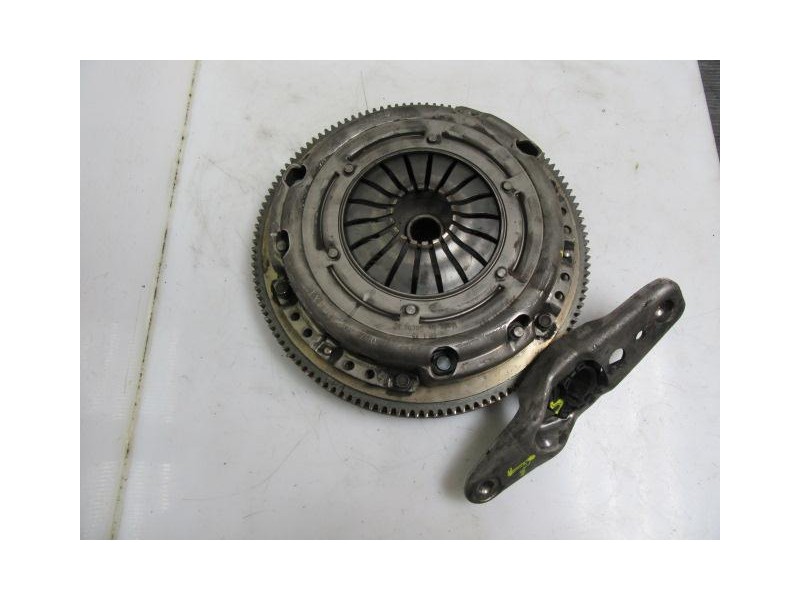 Recambio de embrague normal : volkswagen polo : 1.2 g (63,90cv) [2002] para volkswagen polo 1.2 g referencia OEM IAM   