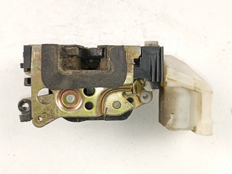 Recambio de cerradura puerta trasera derecha para fiat multipla 1.9 jtd referencia OEM IAM 46750115  