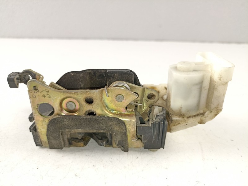 Recambio de cerradura puerta trasera izquierda para fiat multipla 1.9 jtd referencia OEM IAM 46750117  