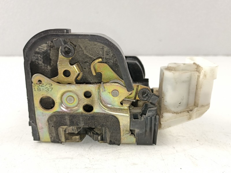 Recambio de cerradura puerta delantera izquierda para fiat multipla 1.9 jtd referencia OEM IAM 46750113  