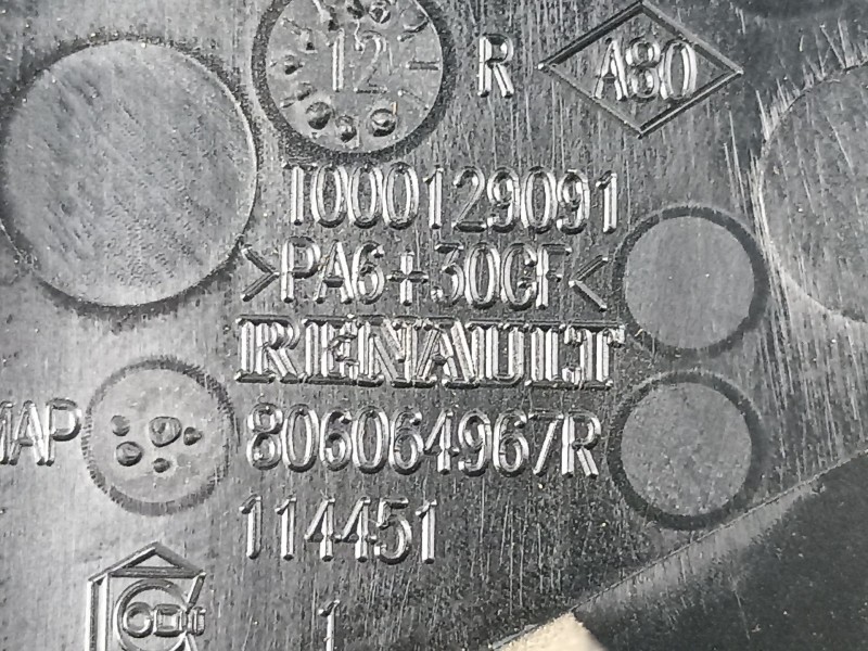 Recambio de manilla trasera derecha para renault clio 1.5 dci referencia OEM IAM 806064967R  