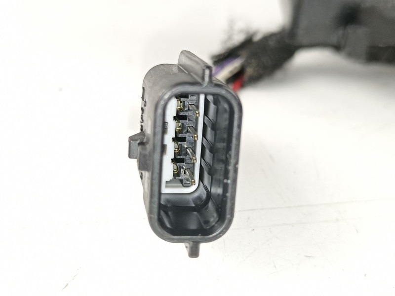 Recambio de manilla delantera izquierda para renault clio 1.5 dci referencia OEM IAM 806079576R  