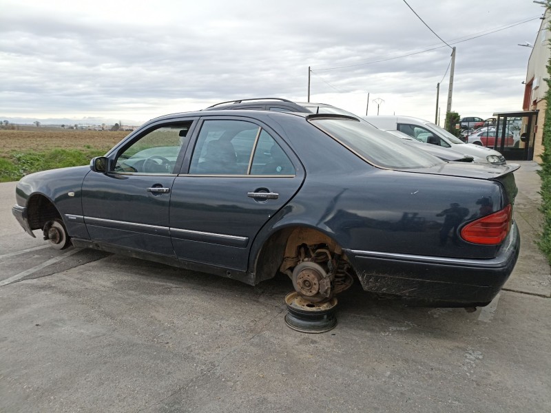 mercedes-benz clase e del año 2006