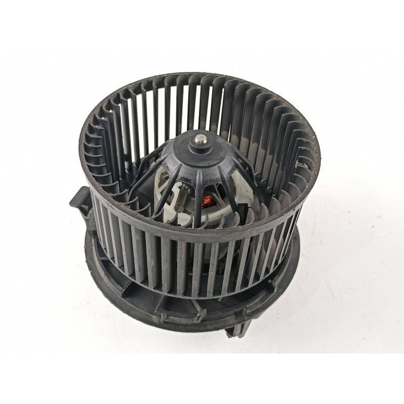 Recambio de motor calefaccion para renault megane 1.5 dci d/k9k f7 referencia OEM IAM 7701056965  