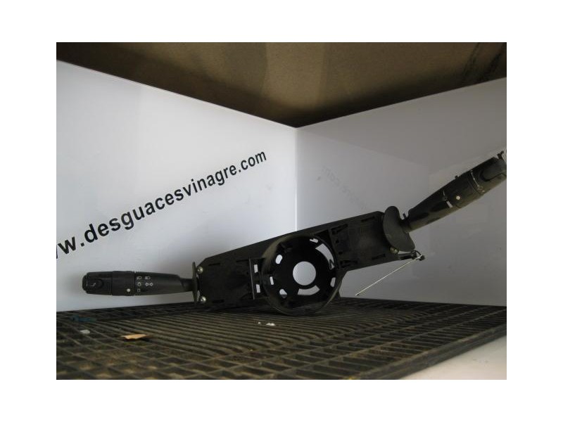 Recambio de mando luces y limpias : peugeot 605 : 1.9 sri [1991] para peugeot 605 1.9 sri referencia OEM IAM LOS-DOS  