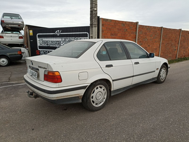 bmw serie 3 berlina (e36) del año 1996