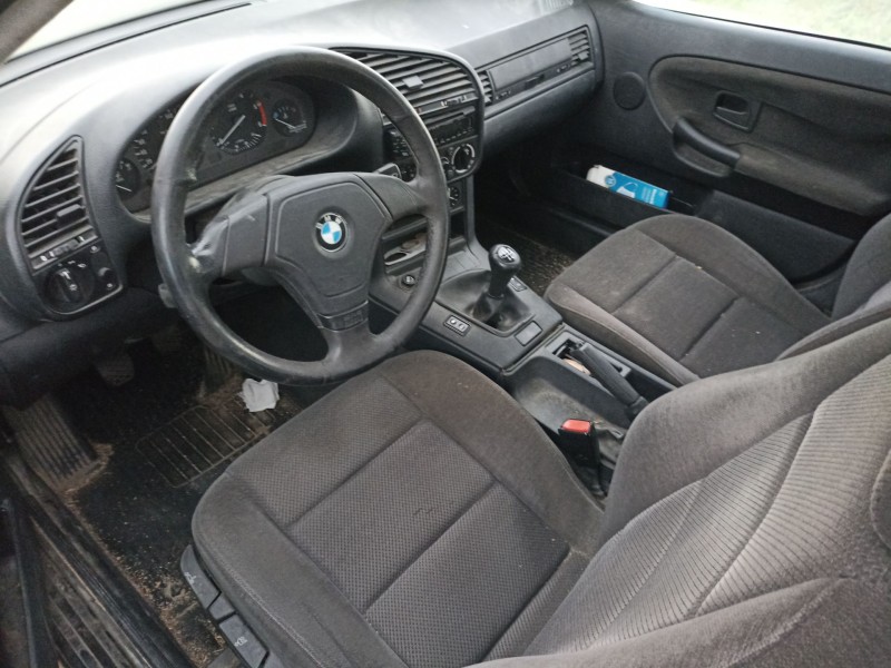 bmw serie 3 berlina (e36) del año 1996