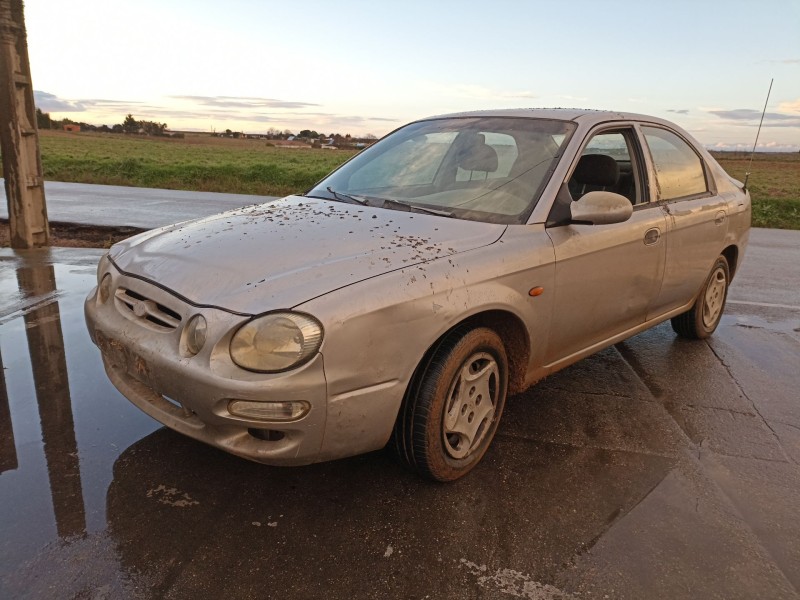 kia shuma del año 2000