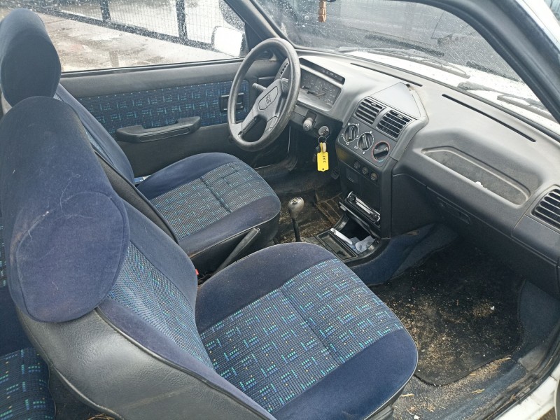 peugeot 205 del año 1994