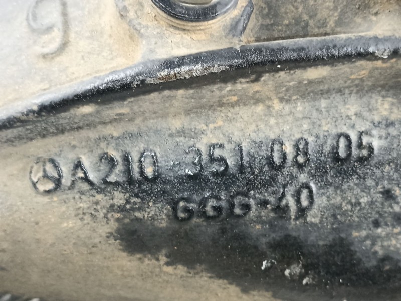 Recambio de diferencial trasero para mercedes-benz c220 2.2 cdi referencia OEM IAM A2033502664 A2103513308 A2103510805