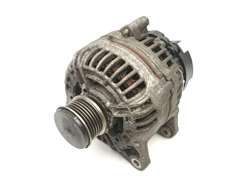 Recambio de alternador para nissan juke (f15) 1.5 dci referencia OEM IAM 8200728292 0124525140 