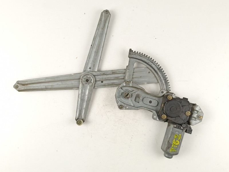 Recambio de elevalunas delantero derecho para peugeot 205 1.8 d -a9a referencia OEM IAM 922256  400128A