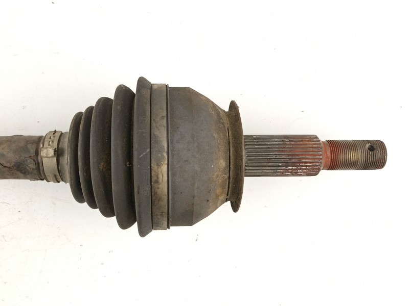 Recambio de transmision trasera derecha para nissan pathfinder 2.5 td referencia OEM IAM 39600EB310  