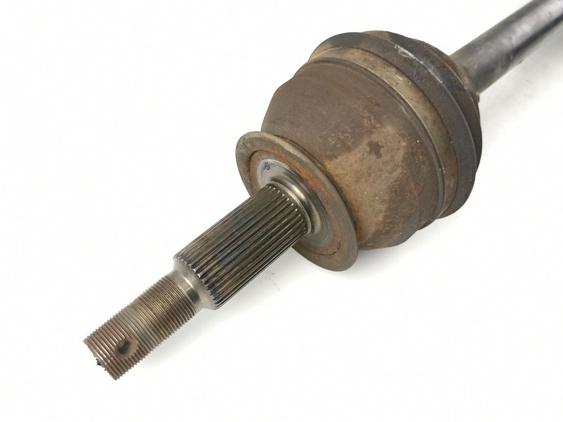 Recambio de transmision trasera izquierda para nissan pathfinder 2.5 td referencia OEM IAM 39600EB310  