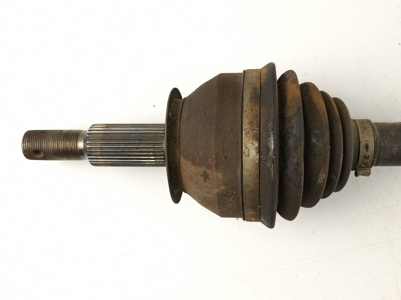 Recambio de transmision trasera izquierda para nissan pathfinder 2.5 td referencia OEM IAM 39600EB310  