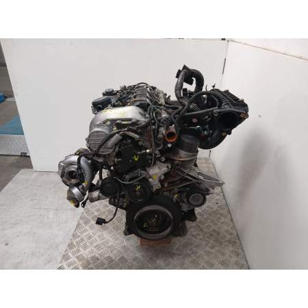 Recambio de cerradura puerta delantera izquierda para toyota corolla 1.6 g referencia OEM IAM 6904002151  