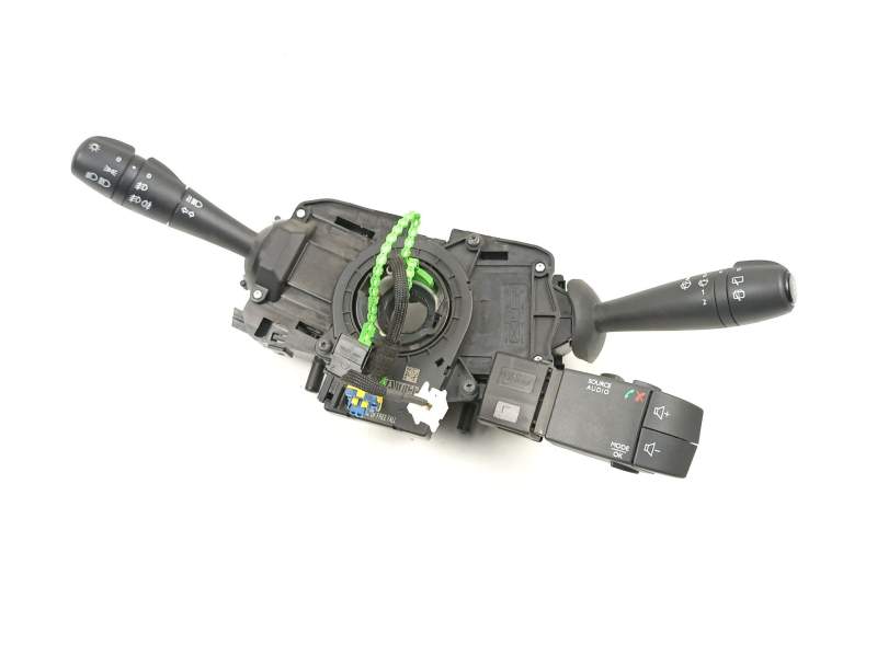 Recambio de cerradura puerta delantera izquierda para toyota corolla 1.6 g referencia OEM IAM 6904002151  