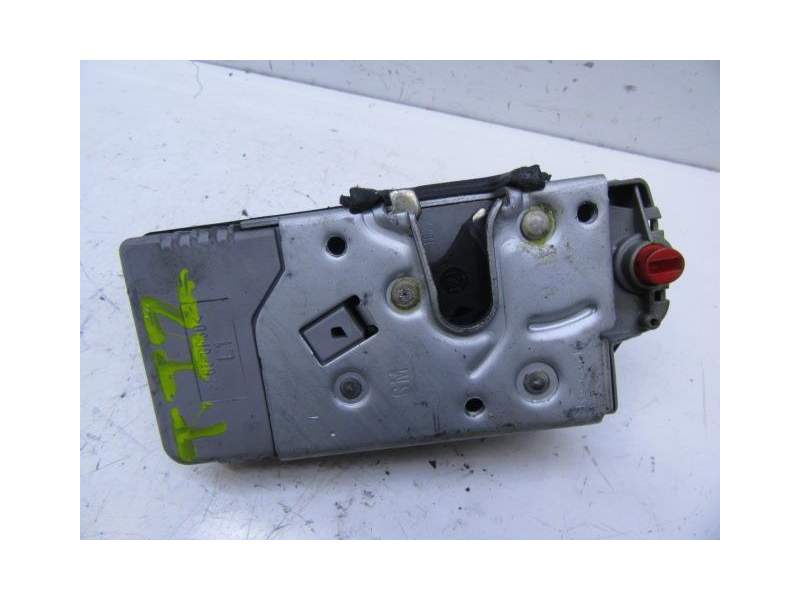 Recambio de cerradura puerta delantera izquierda para toyota corolla 1.6 g referencia OEM IAM 6904002151  
