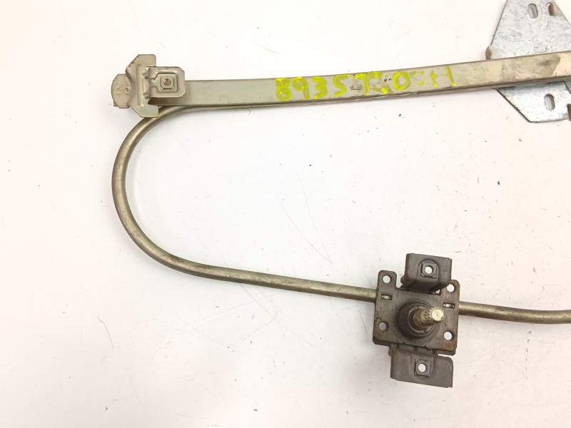 Recambio de cerradura puerta delantera izquierda para toyota corolla 1.6 g referencia OEM IAM 6904002151  