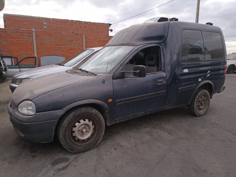 opel combo (corsa b) del año 2000