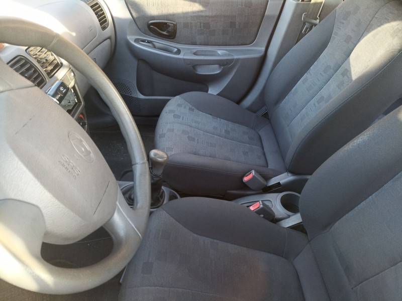 hyundai accent sedán (lc) del año 2005