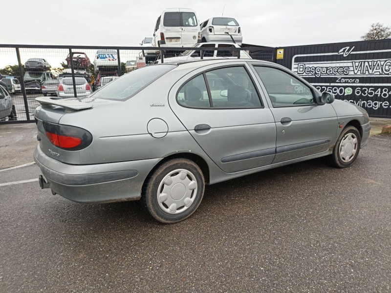 renault megane i classic (la0) del año 1998