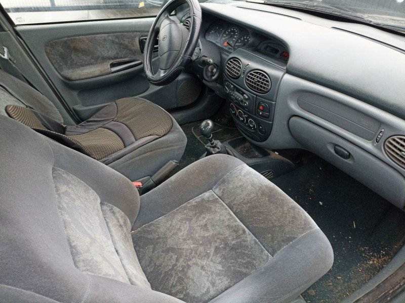 renault megane i classic (la0) del año 1998