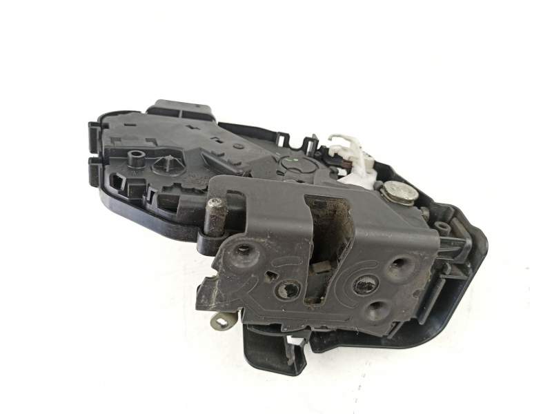 Recambio de cerradura puerta delantera derecha para volvo c30 (533) 1.6 d referencia OEM IAM 30799303 924000400 