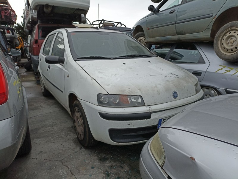 fiat punto berlina (188) del año 2001
